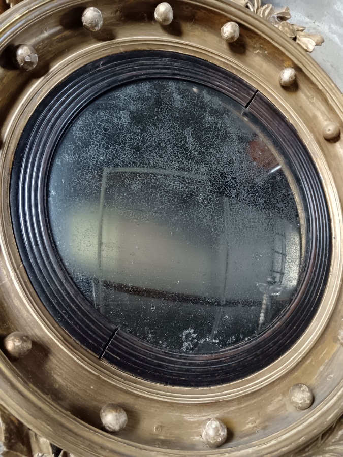 A Regency Giltwood Girandole Convex Wall Mirror (5).jpg